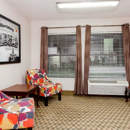 Super 8 By Wyndham Harrisburg