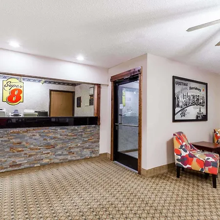 Super 8 By Wyndham Harrisburg Hotel
