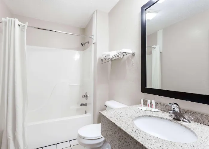 Hotel Super 8 By Wyndham Harrisburg