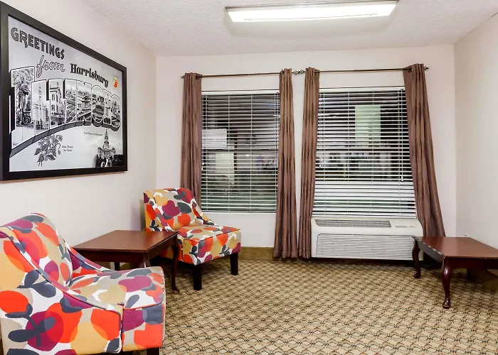 Super 8 By Wyndham Harrisburg