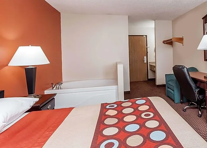 Super 8 By Wyndham Hotel 2*